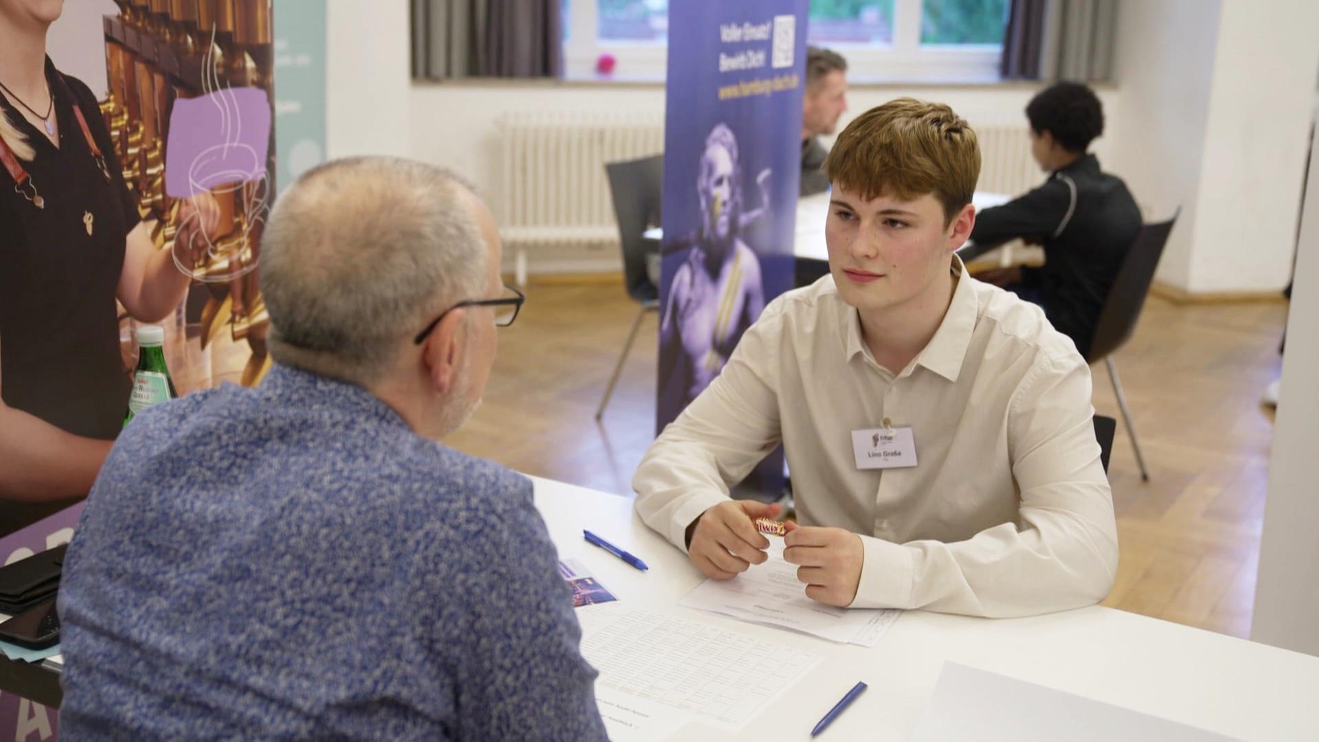 Jugendarbeitslosigkeit: Berufserfahrene mit besseren Chancen