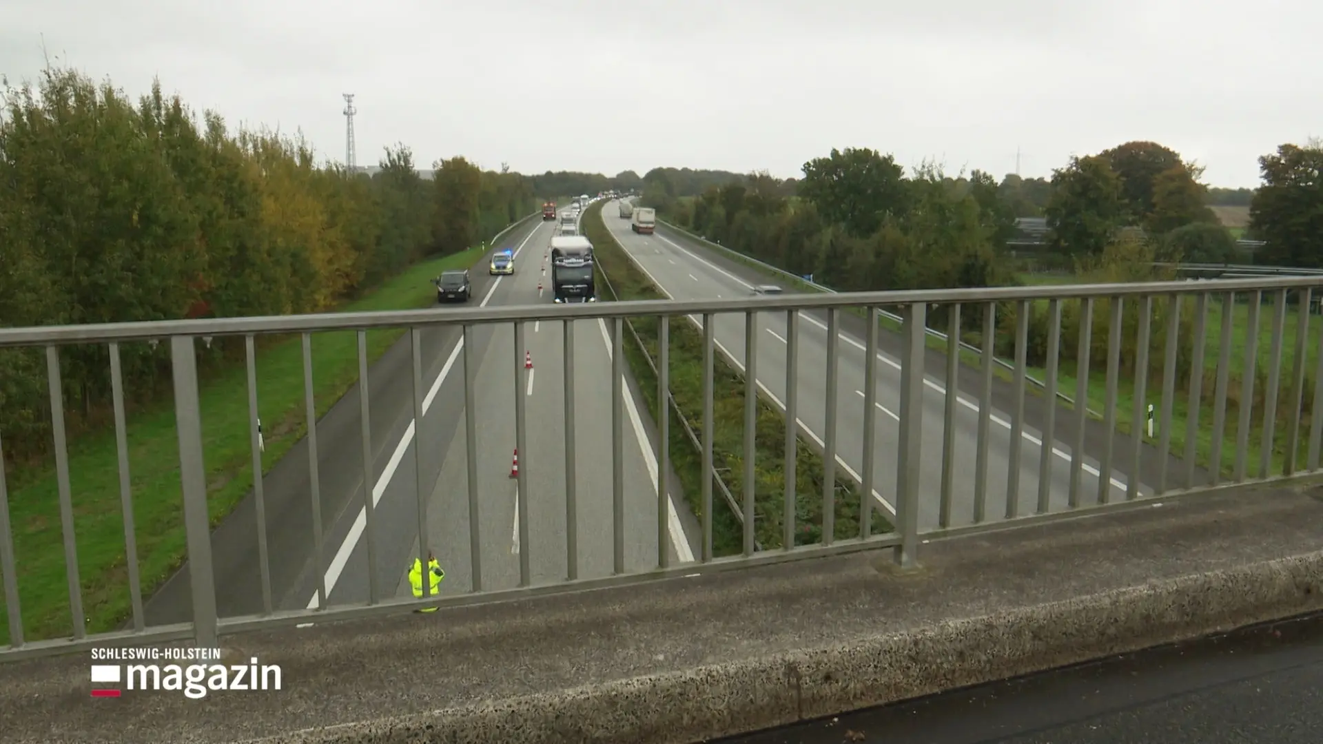 Nach A7-Unfall: Kritik an Demos auf Autobahnbrücken
