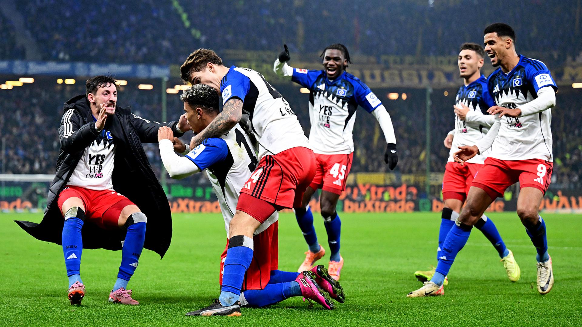 Fußball-Bundesliga: HSV rettet in letzter Sekunde Punkt gegen Dortmund