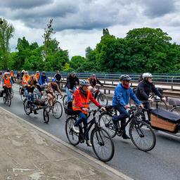 Teilnehmer einer Sternfahrt des ADFC in Hannover