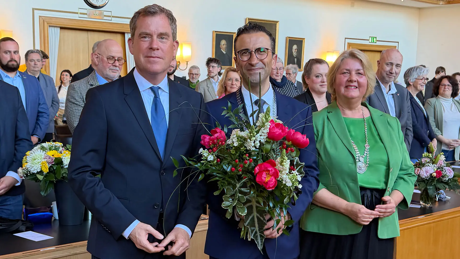 Kiel: Samet Yilmaz als neuer Oberbürgermeister vereidigt