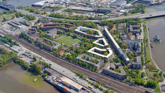 Der Hamburger Stadtteil Veddel aus der Luft betrachtet.