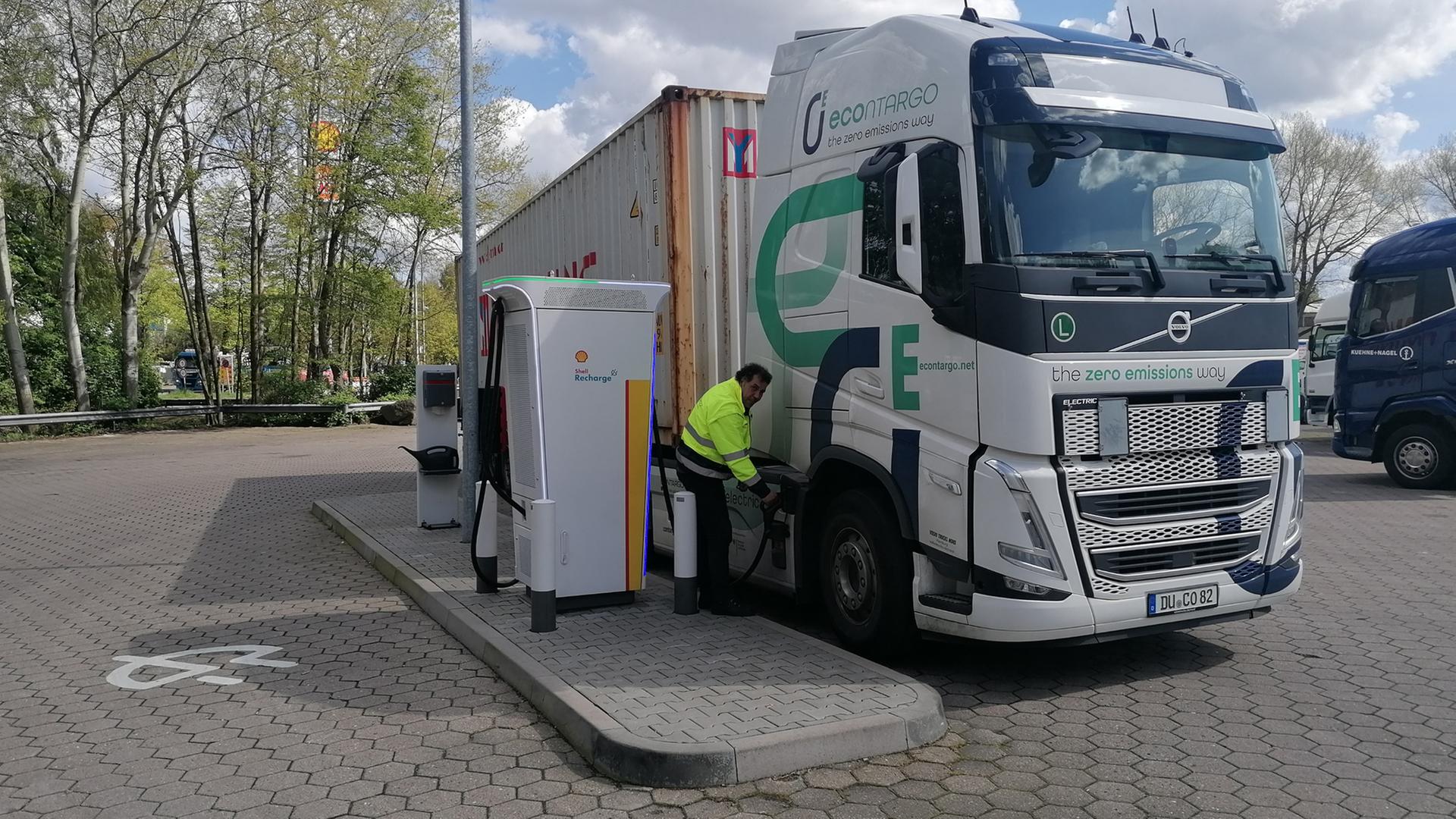 Teurer Diesel: Wie massentauglich sind Elektro-Lkw?