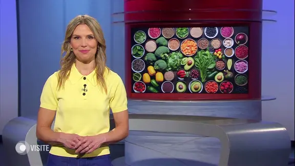 Moderatorin Dr. Julia Fischer im Studio
