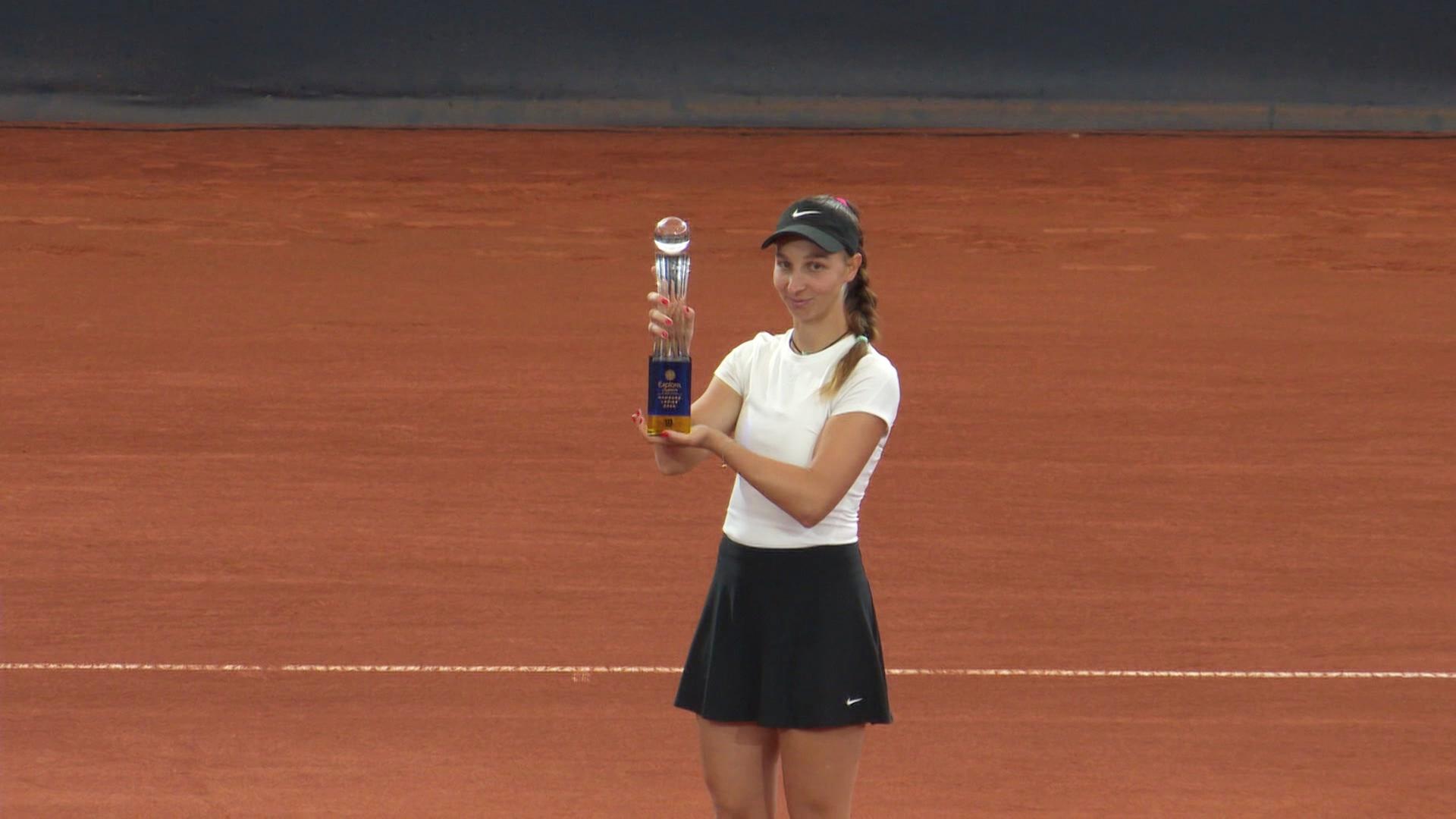 Lokalmatadorin Korpatsch siegt am Rothenbaum
