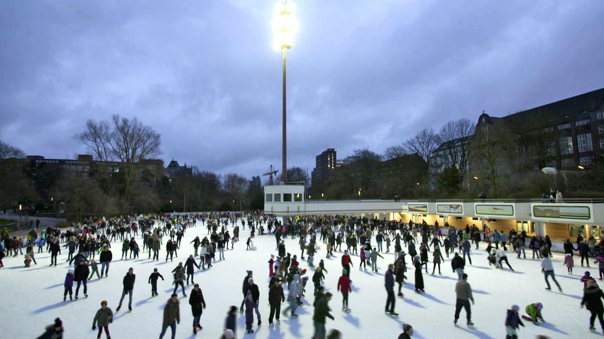 Eislaufbahn in Planten un Blomen erffnet Saison