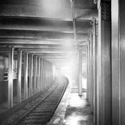 Undatierte Aufnahme der Hochbahn-Haltestelle Jungfernstieg.