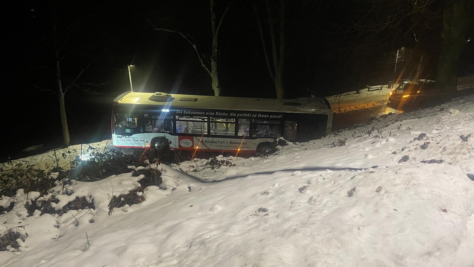 Liveblog MV: Tief "Gunda" sorgt für Eisregen, Glätte und einige Unfälle