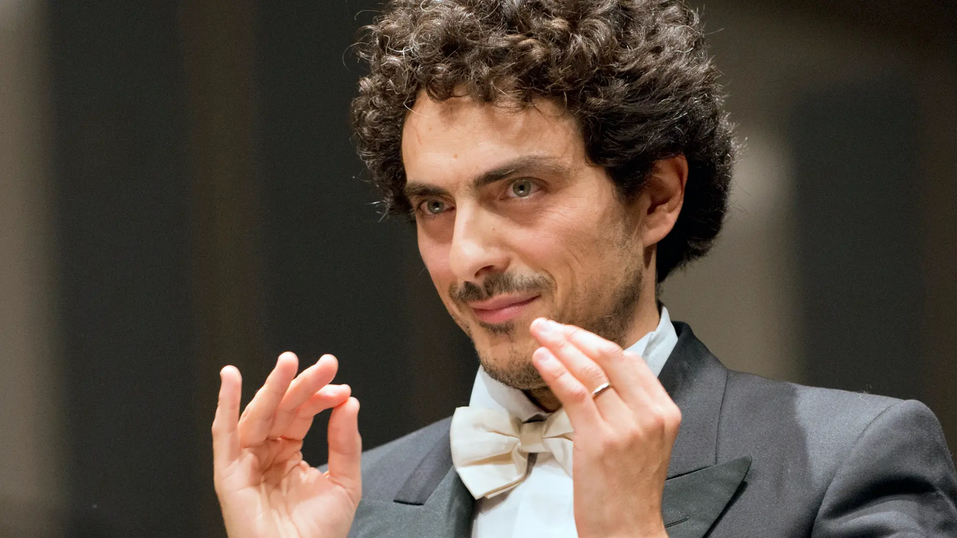 Francesco Angelico wird neuer Generalmusikdirektor in Hannover