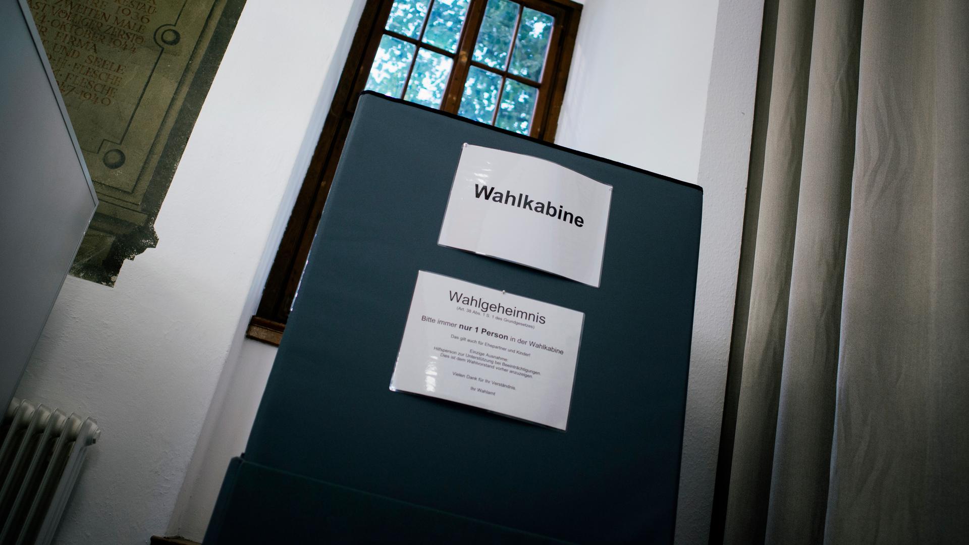 Kommunalwahl Niedersachsen 2026: Wahllokale sind offen