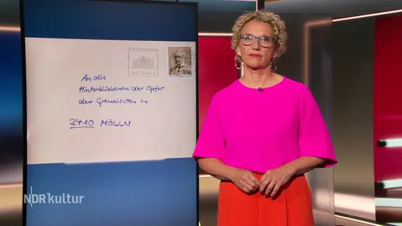 Die Moderatorin Julia Westlake.