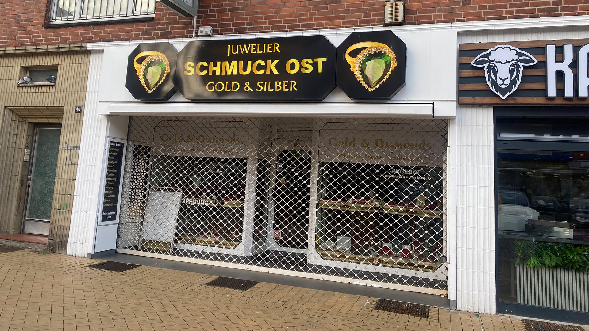 Überfall auf Juwelier in Kiel-Gaarden: Täter auf der Flucht