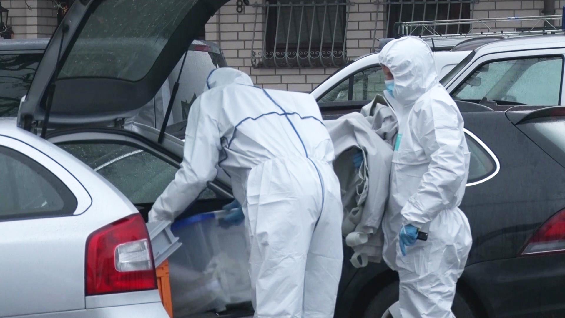 Spurensicherung in Wallenhorst (Landkreis Osnabrück). Hier fand mutmaßlich ein Tötungsdelikt statt. | Nord-West-Media TV