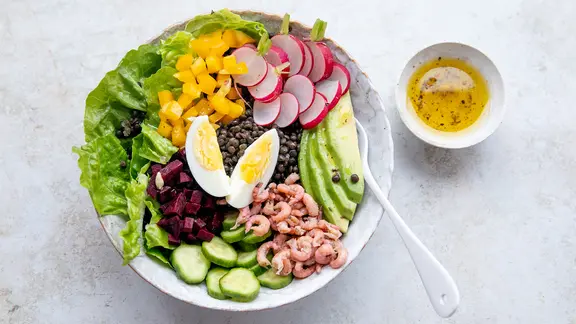 Linsen-Bowl mit Krabben