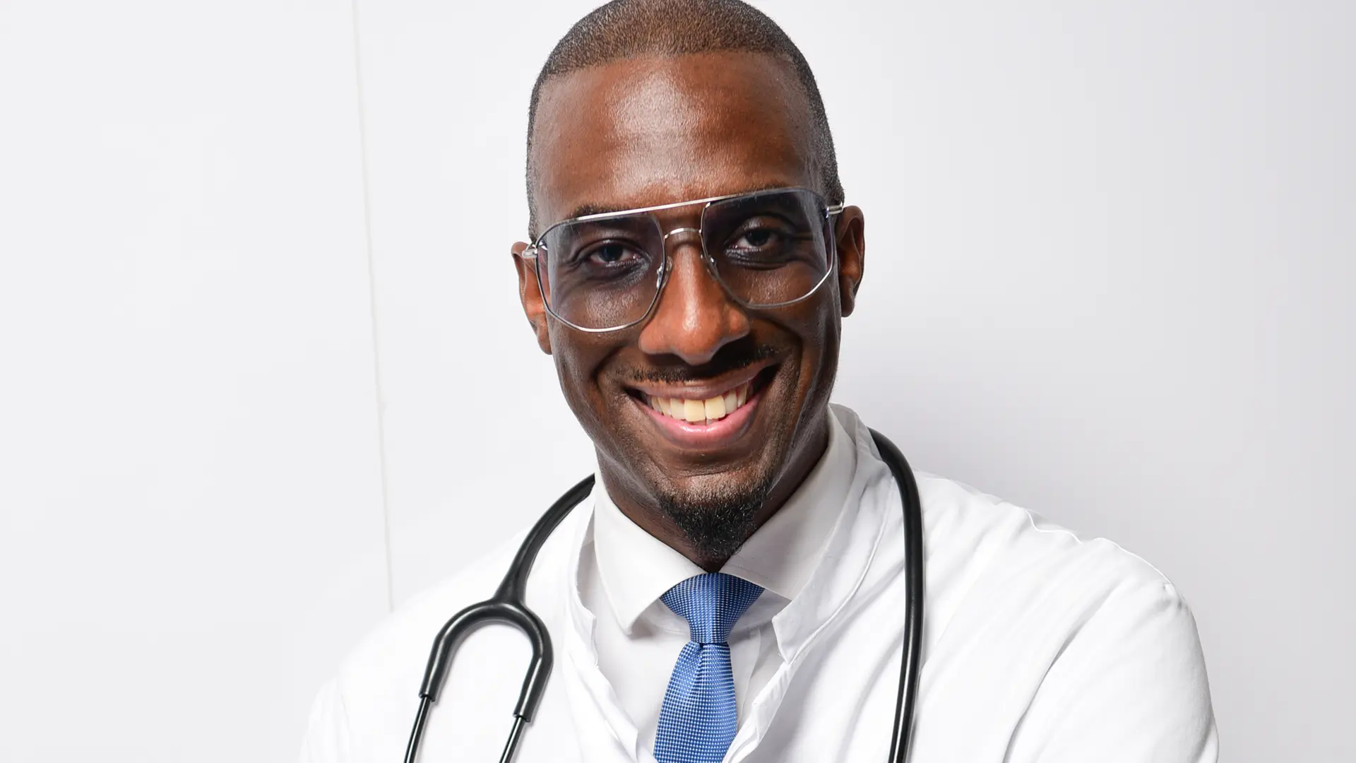 Kardiologe und Autor Dr. Nana-Yaw Bimpong-Buta | ndr.de