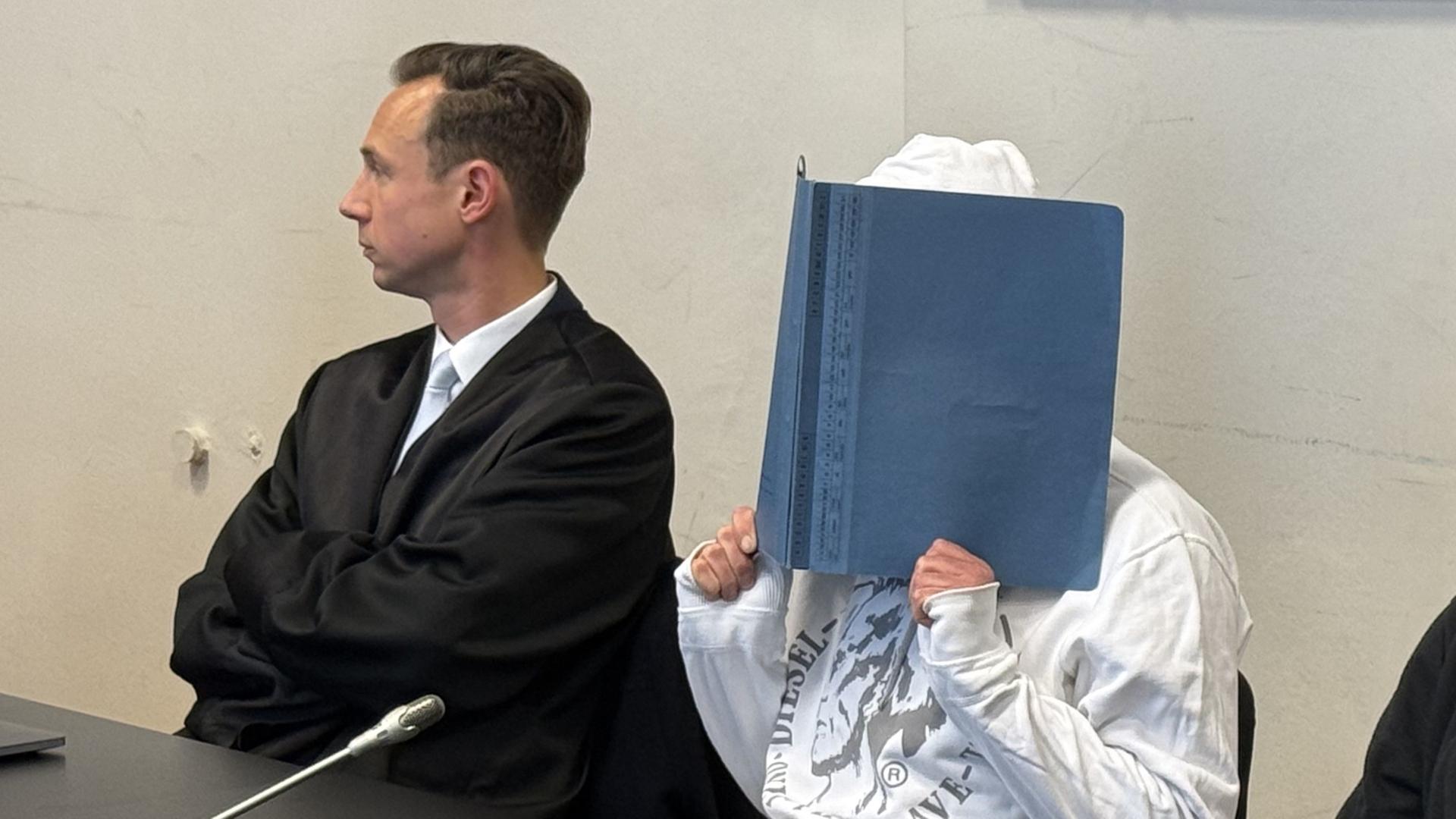 Frauenleiche im Schrank: Acht Jahre Haft für Ex-Freund