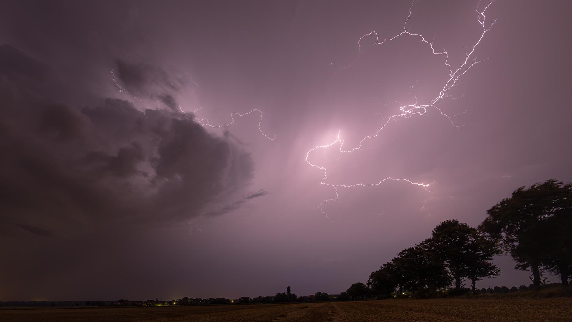 Wetter morgen: Auf Sonne folgt Gewitter – Unwetter im Norden erwartet