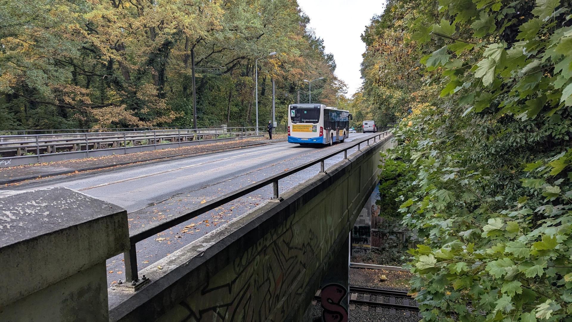 Rostocker Südwesten: Brückenabriss schränkt Verkehr ein