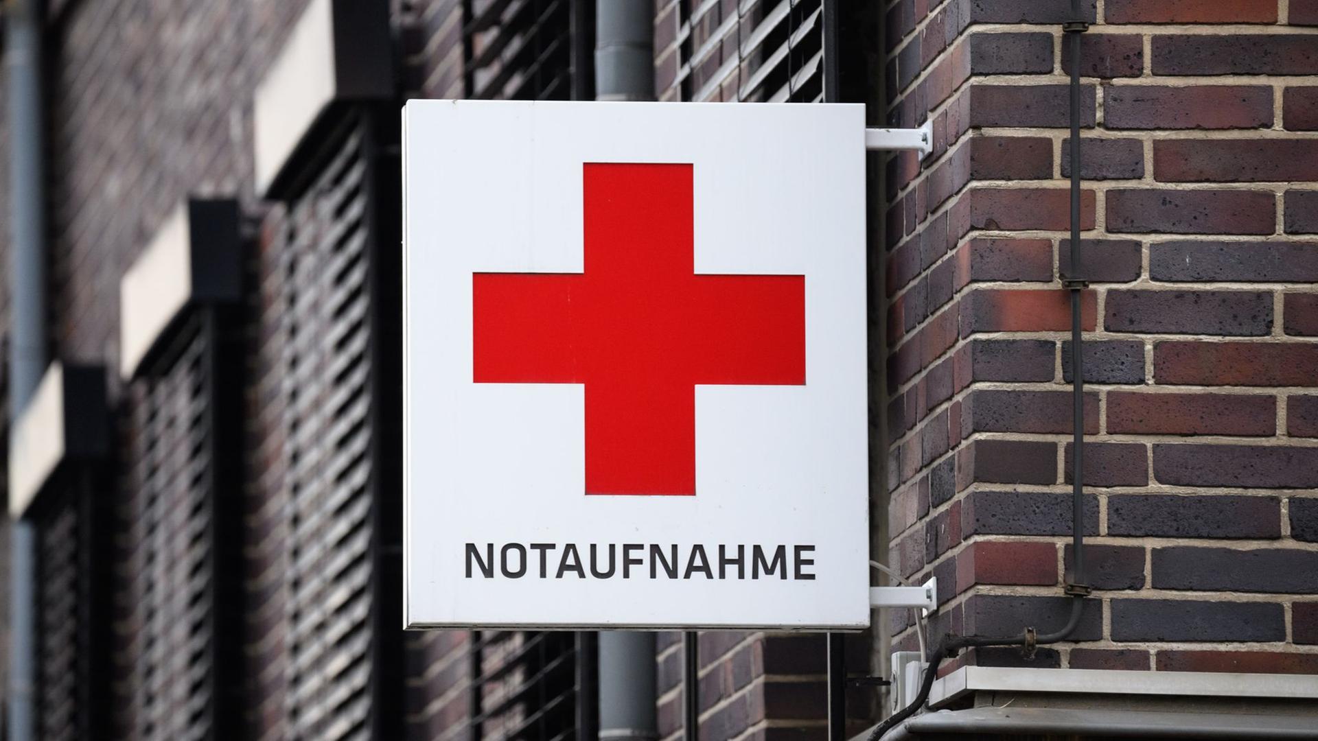 Ein Schild mit der Aufschrift 