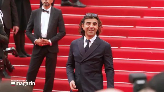 Fatih Akin auf dem roten Teppich in Cannes.