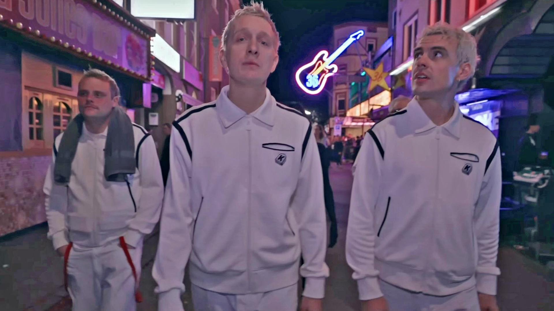 15 Gigs in einer Nacht: Kraftklub veröffentlicht Video von Kieztour
