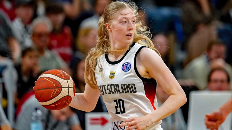 Die deutsche Basketball-Nationalspielerin Frida Bühner