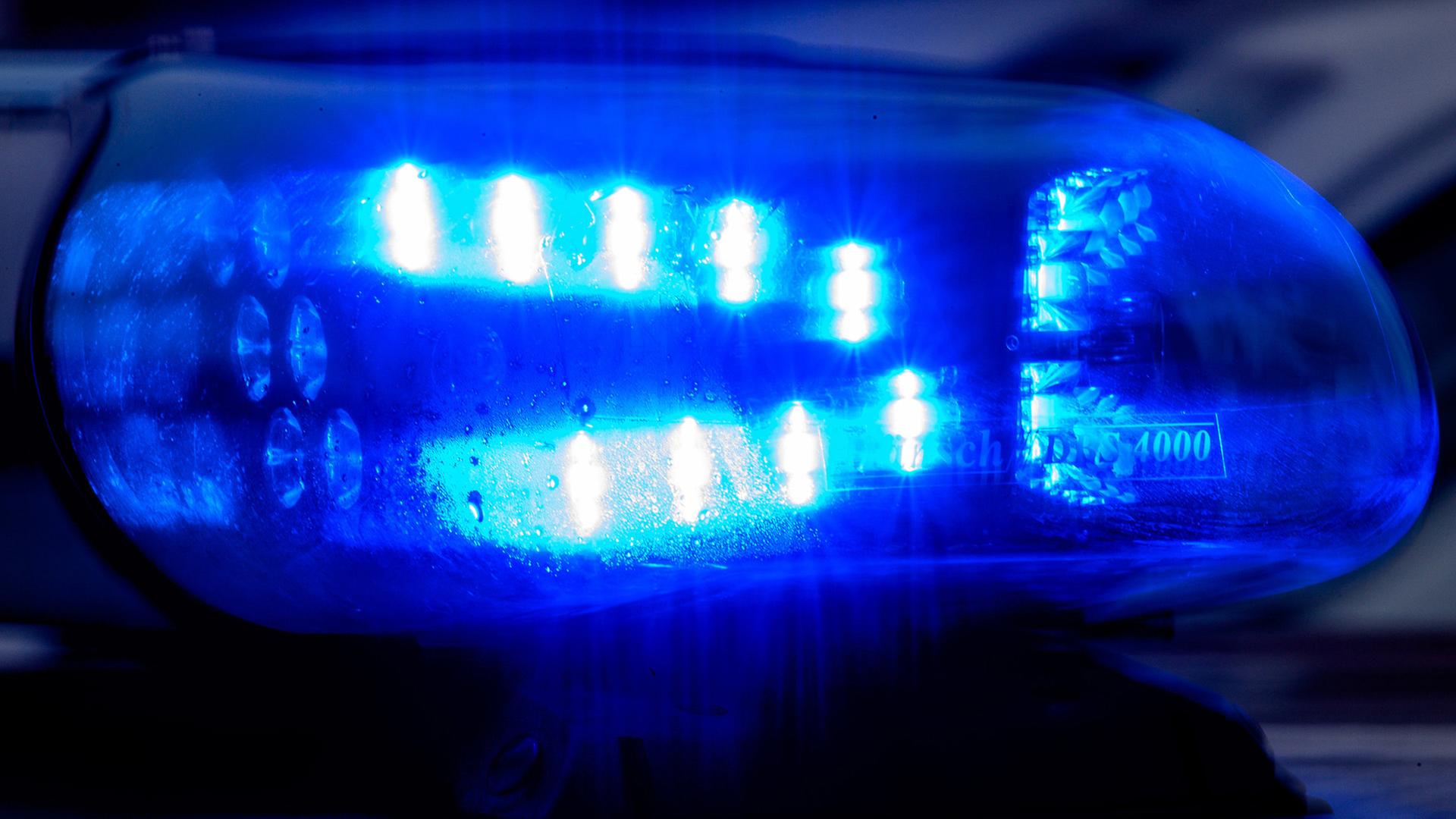 Trainsurfer in SH gemeldet: Polizeieinsatz auf Strecke des RB61