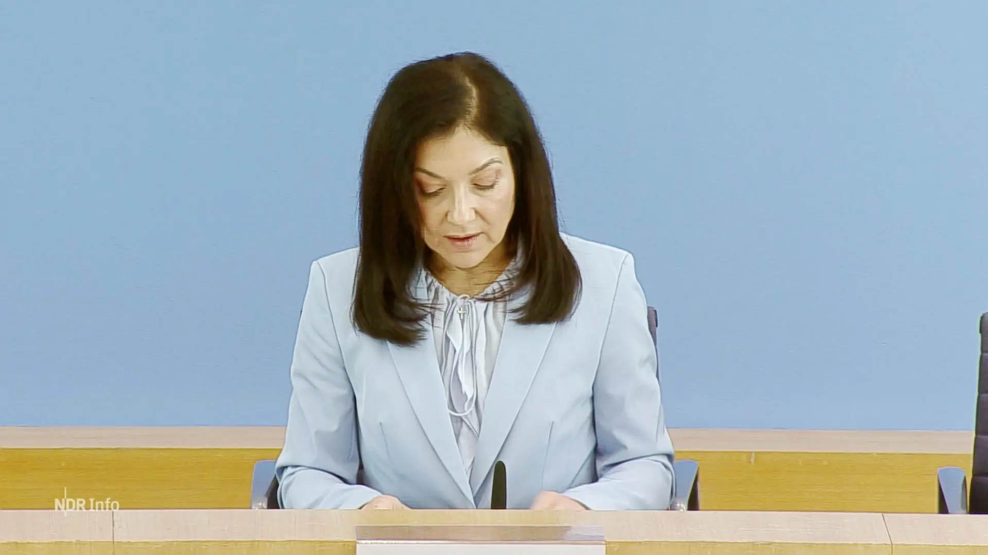 Bundeswirtschaftsministerin Reiche halbiert Konjunkturprognose