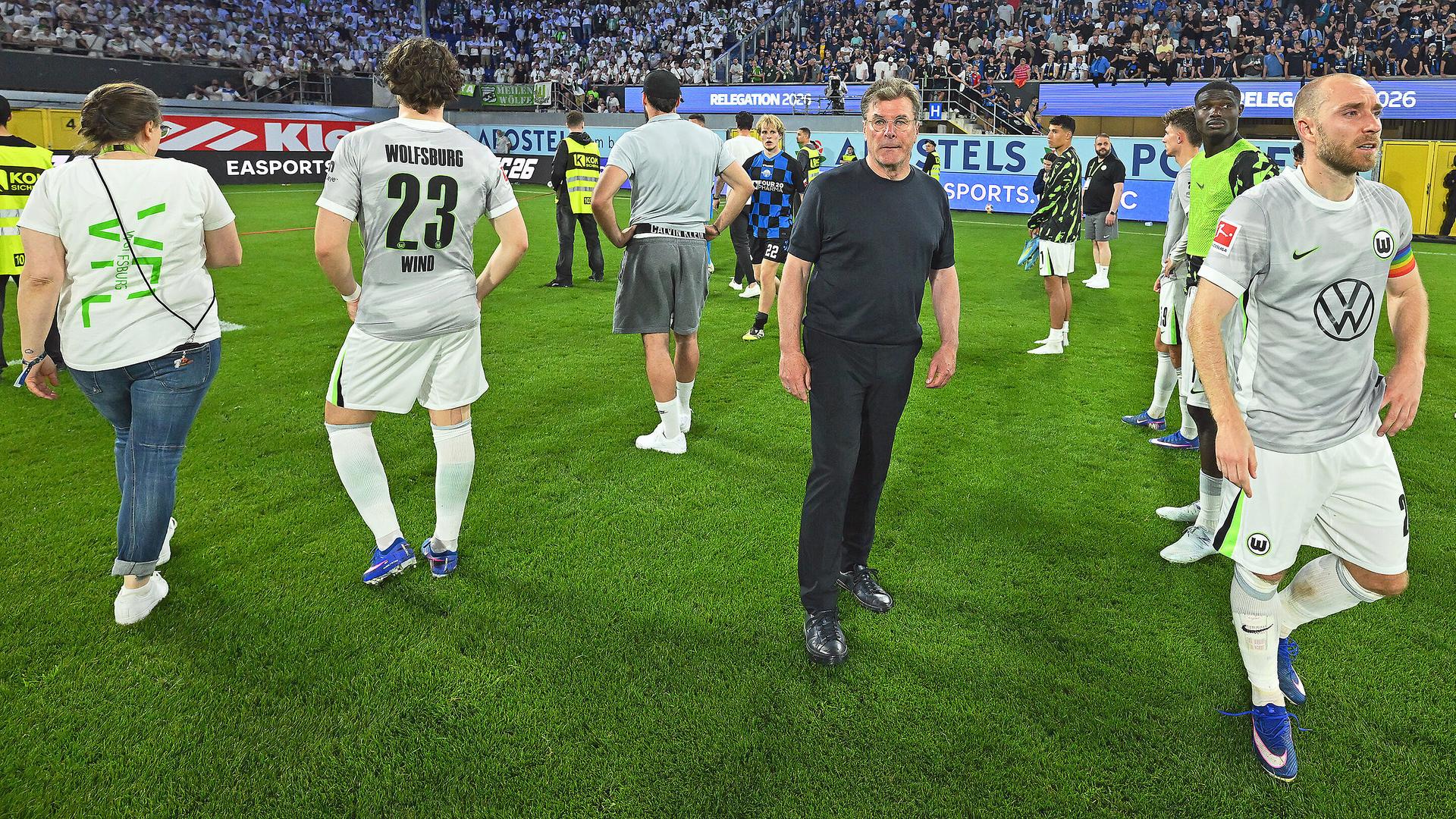 Kommentar zum Wolfsburg-Abstieg: Totalabsturz am Ende einer desaströsen Saison