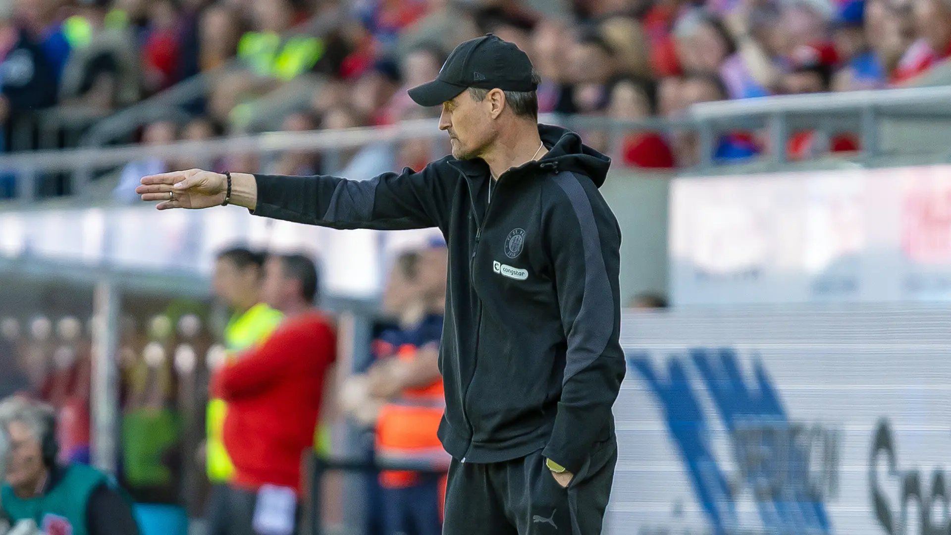 St.-Pauli-Coach Blessin: 