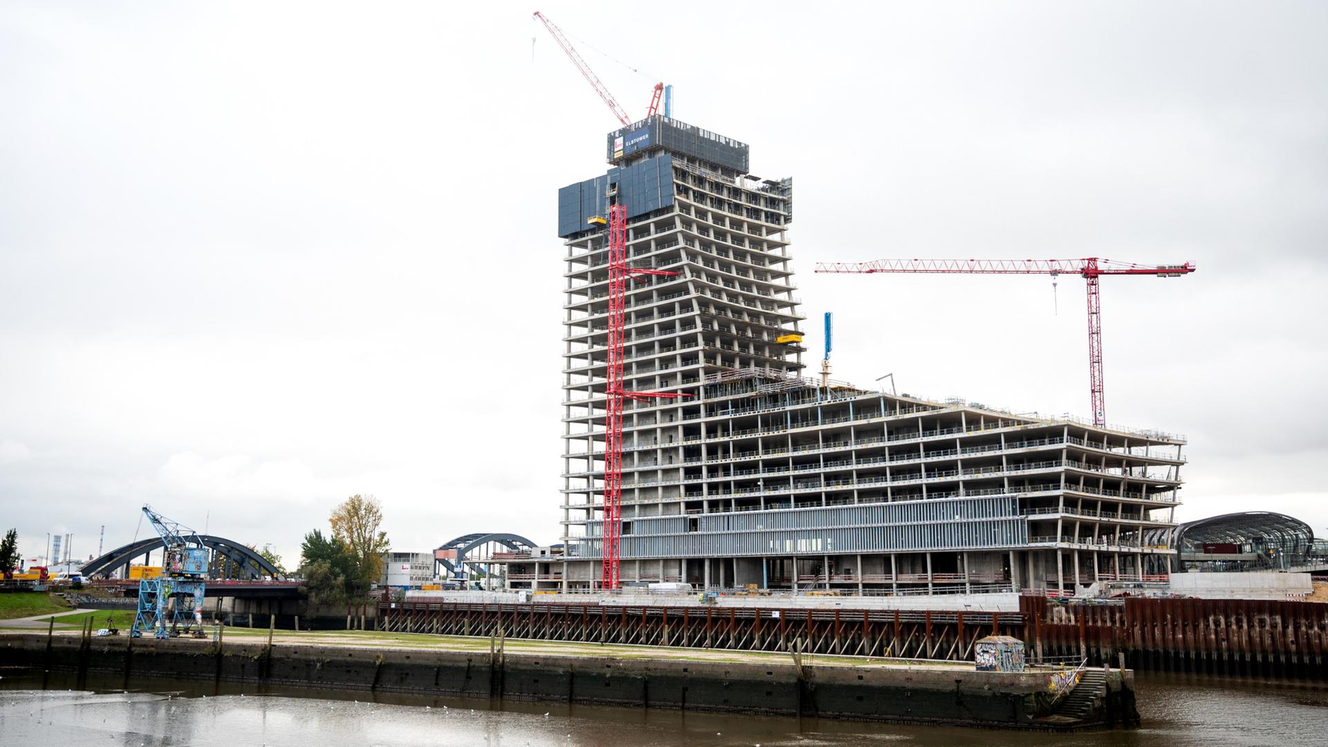 Signal Iduna glaubt fest an Weiterbau des Elbtowers