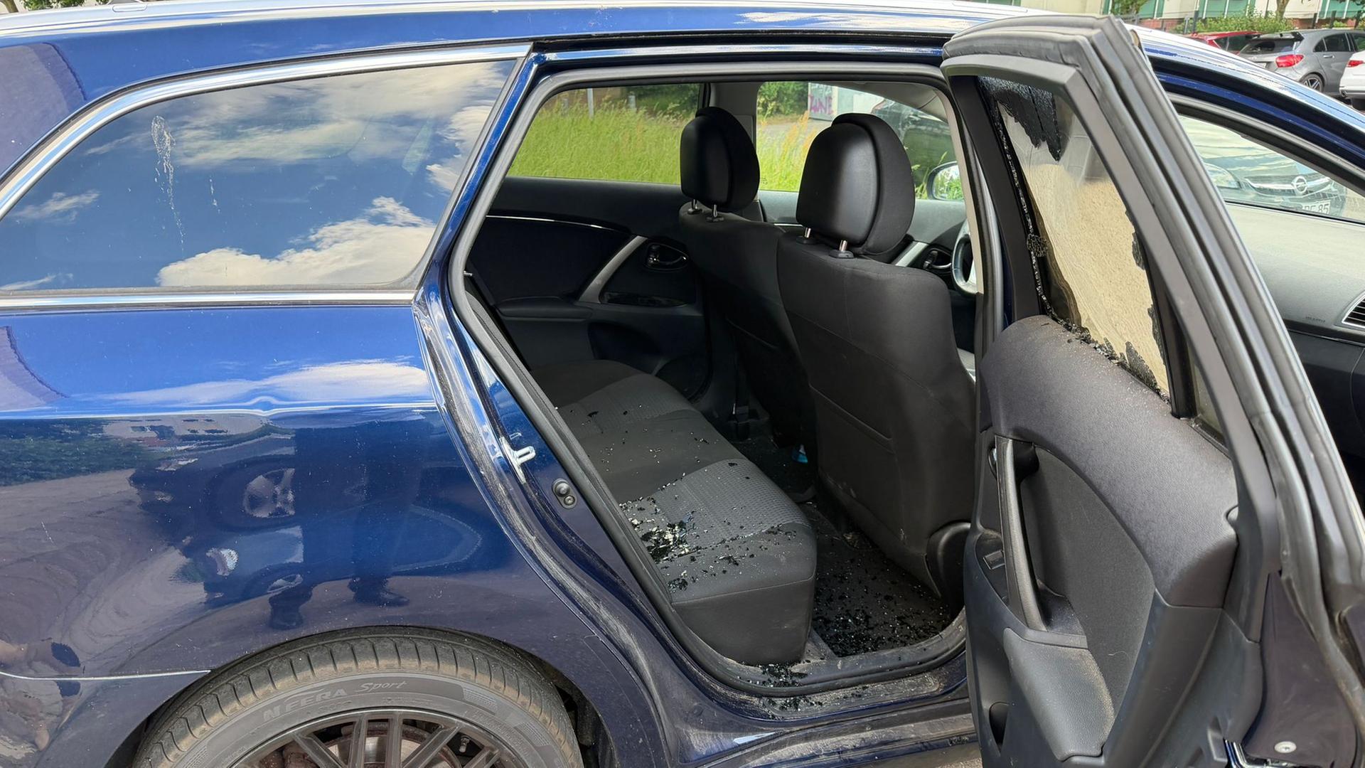 Rostock: Auto eines AfD-Bürgerschaftsmitglieds beschädigt