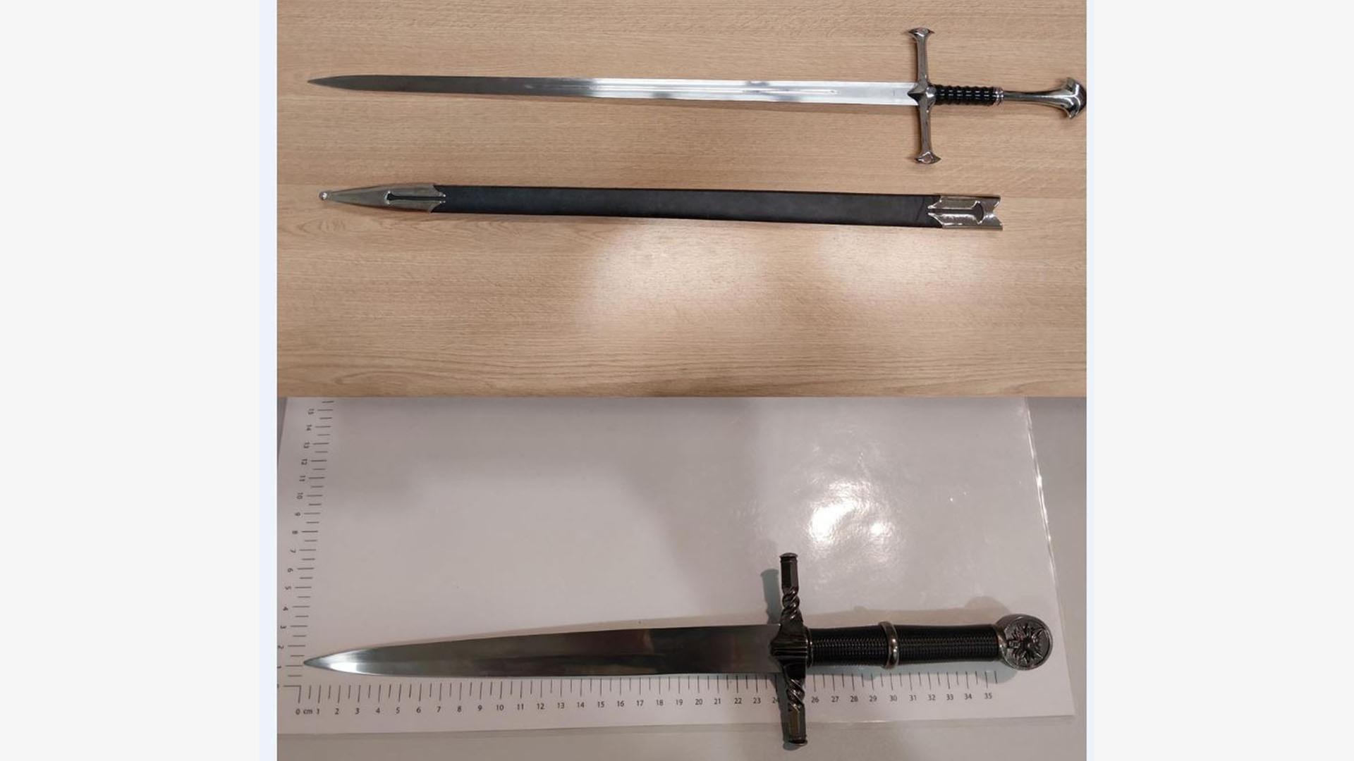 Von der Polizei beschlagnahmte Waffen - Repliken aus 