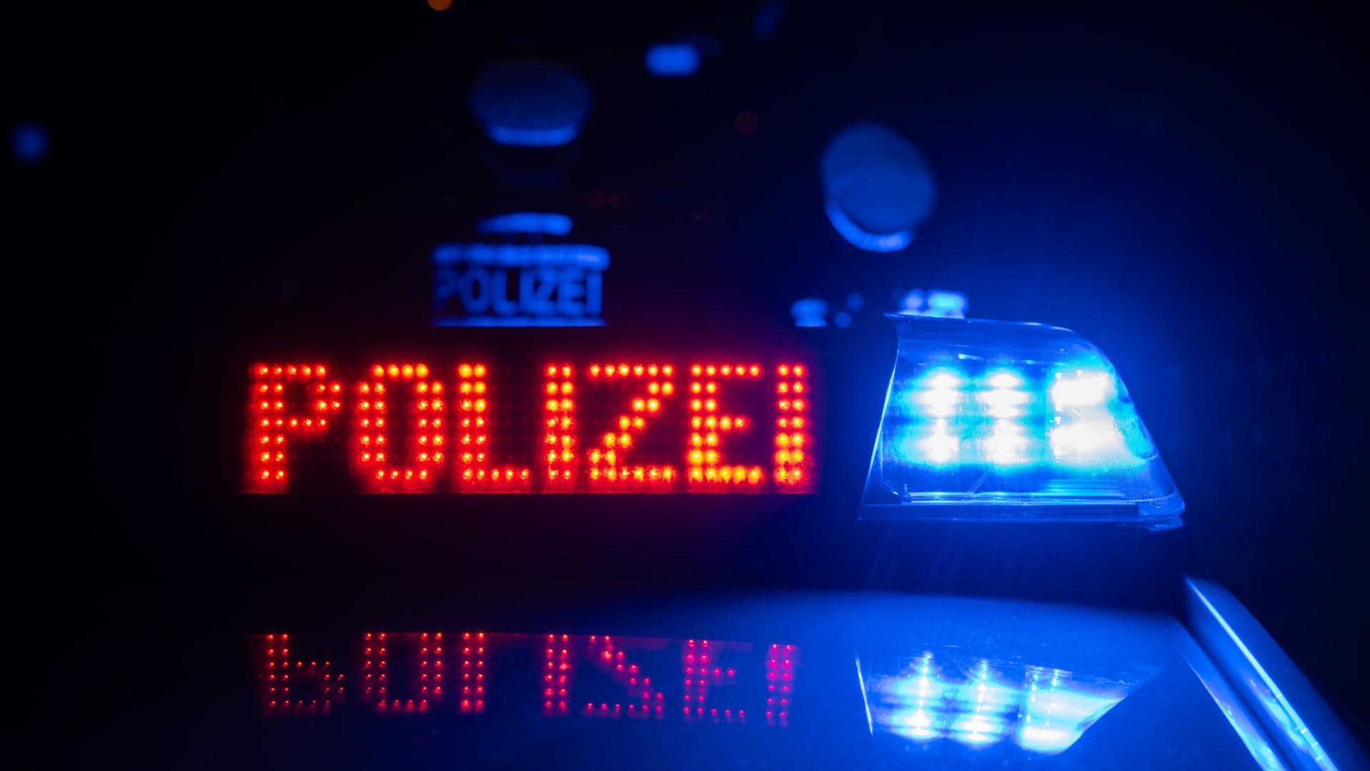Unbekannte sprengen Geldautomat in Tonndorfer Supermarkt