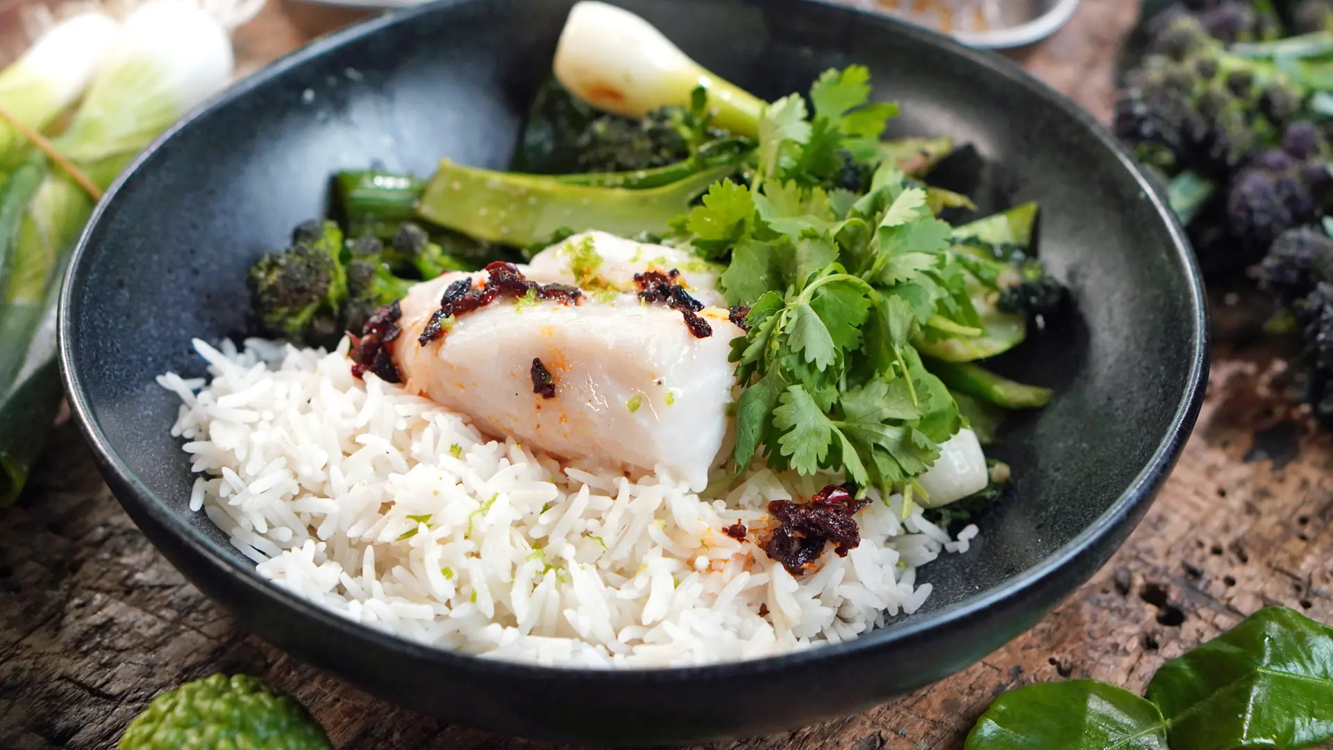 Cod in coconut broth with rice and vegetables