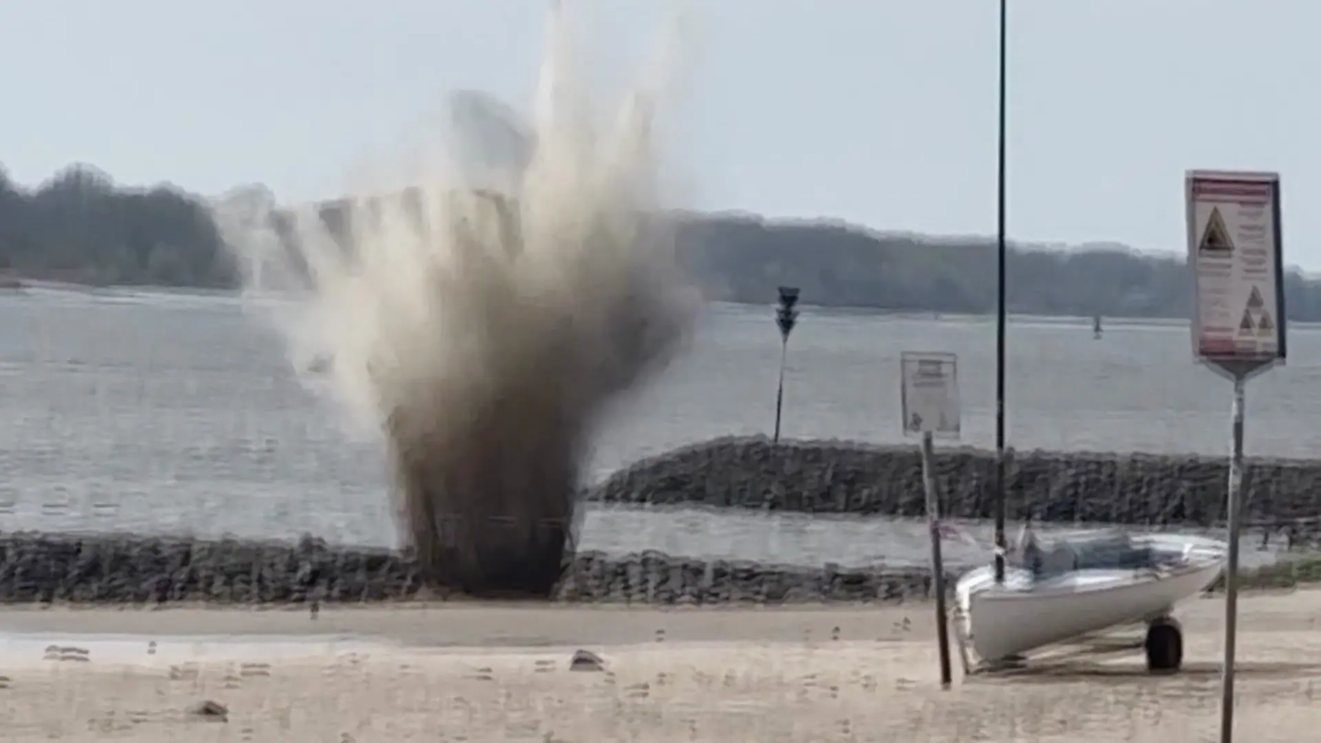 Fund am Elbufer: Flasche mit Pikrinsäure gesprengt