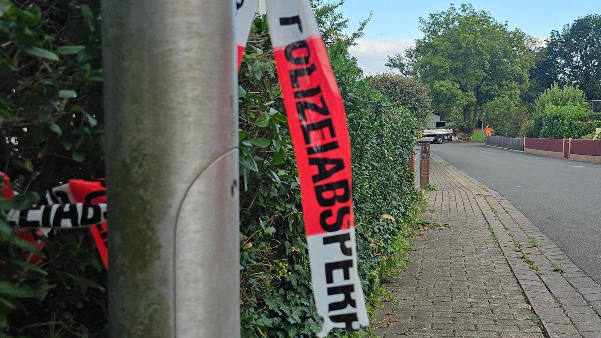 Ein Band mit der Aufschrift 