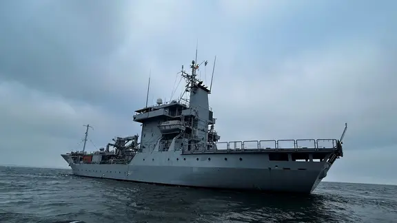 Das Führungsschiff des Ostseemanövers - der Kieler Tender "Rhein"