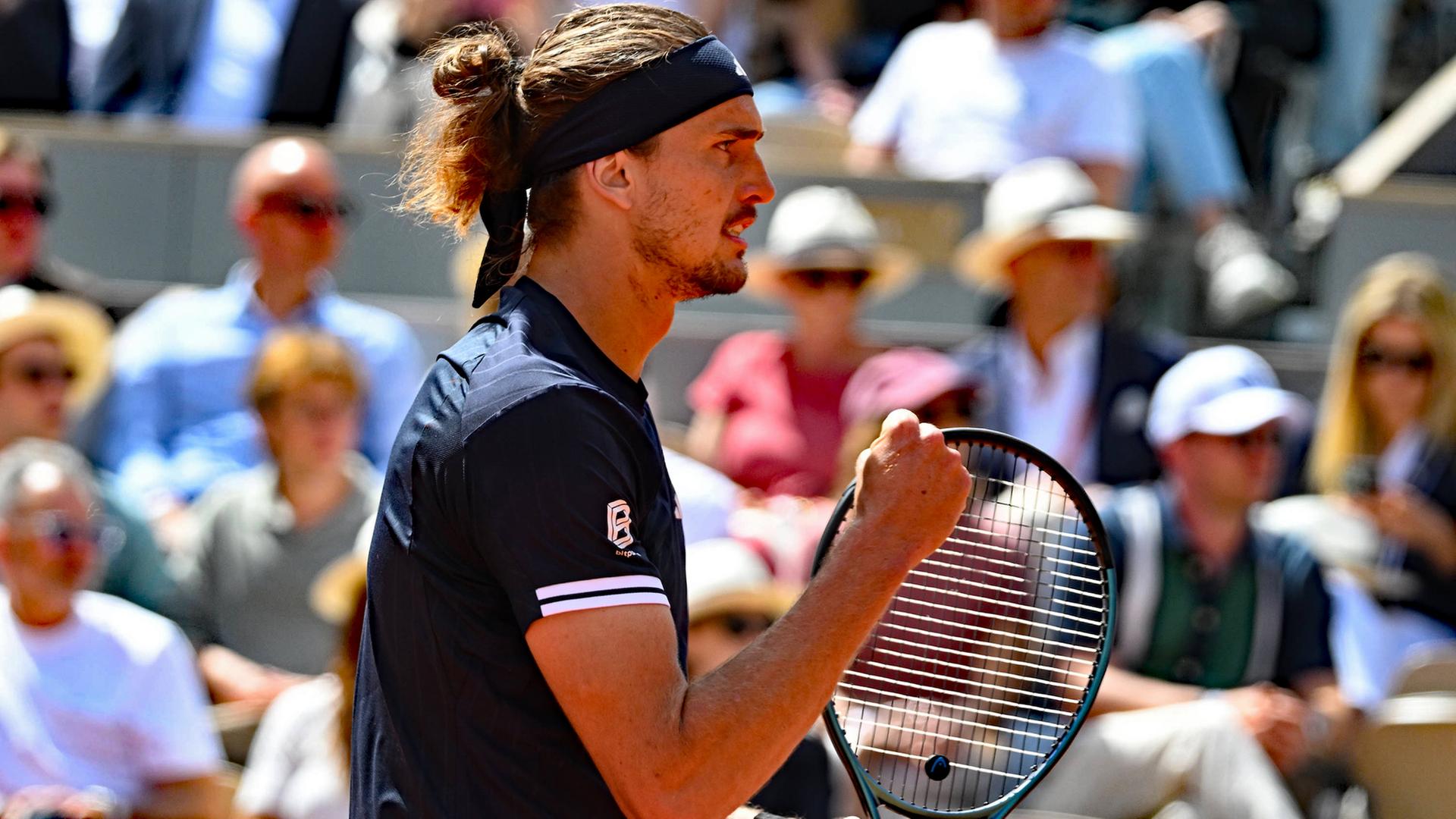 Tennisprofi Alexander Zverev ballt die Jubelfaust | IMAGO/Roger Parker