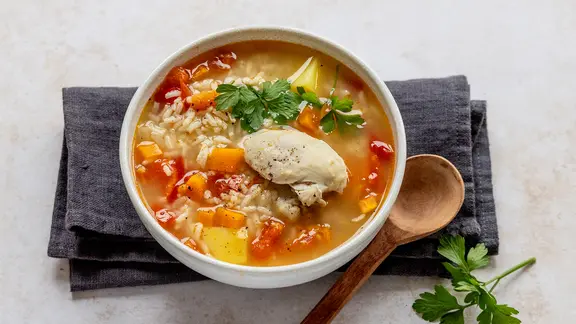 Fideuà: Nudel-Paella mit Meeresfrüchten | ndr.de