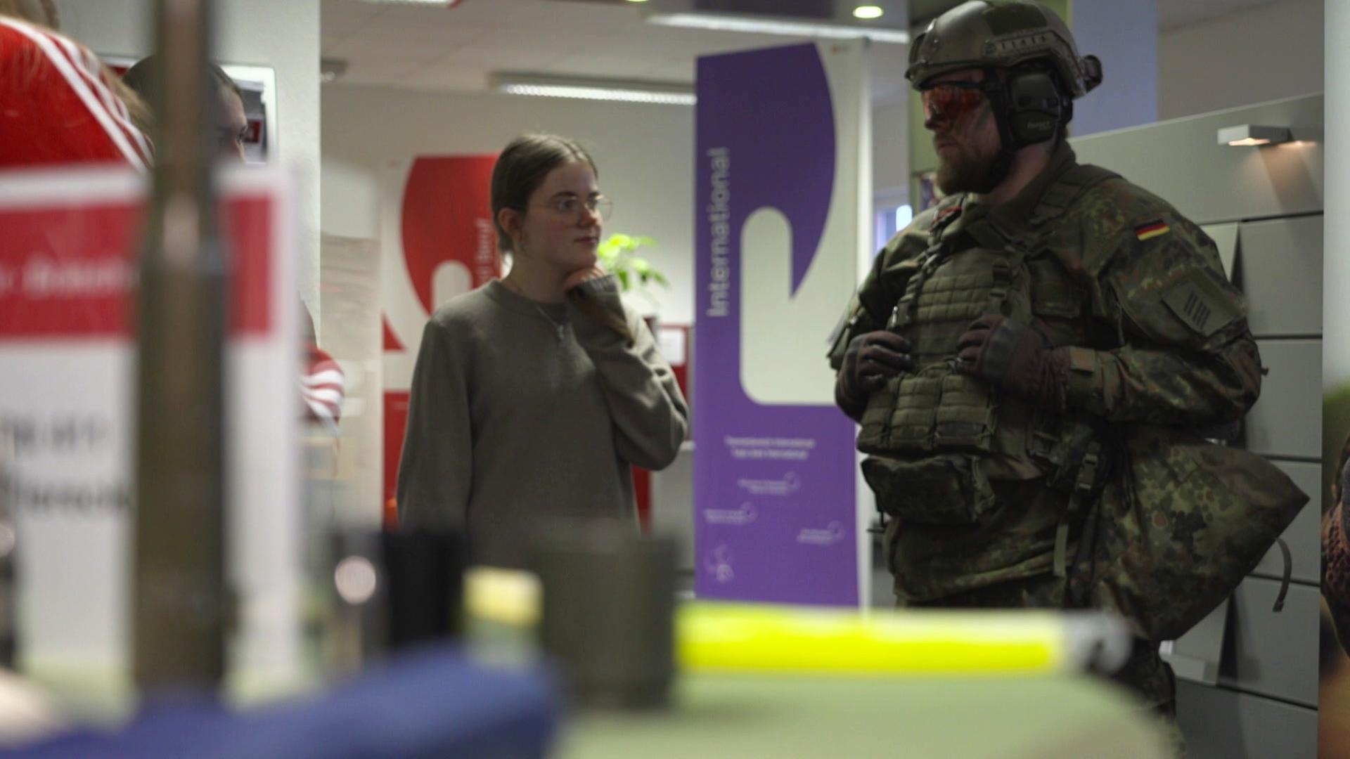 Neubrandenburg: Bundeswehr informiert über Karrierewege