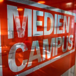 Logo des medienCAMPUS im NDR Hamburg-Rotherbaum.