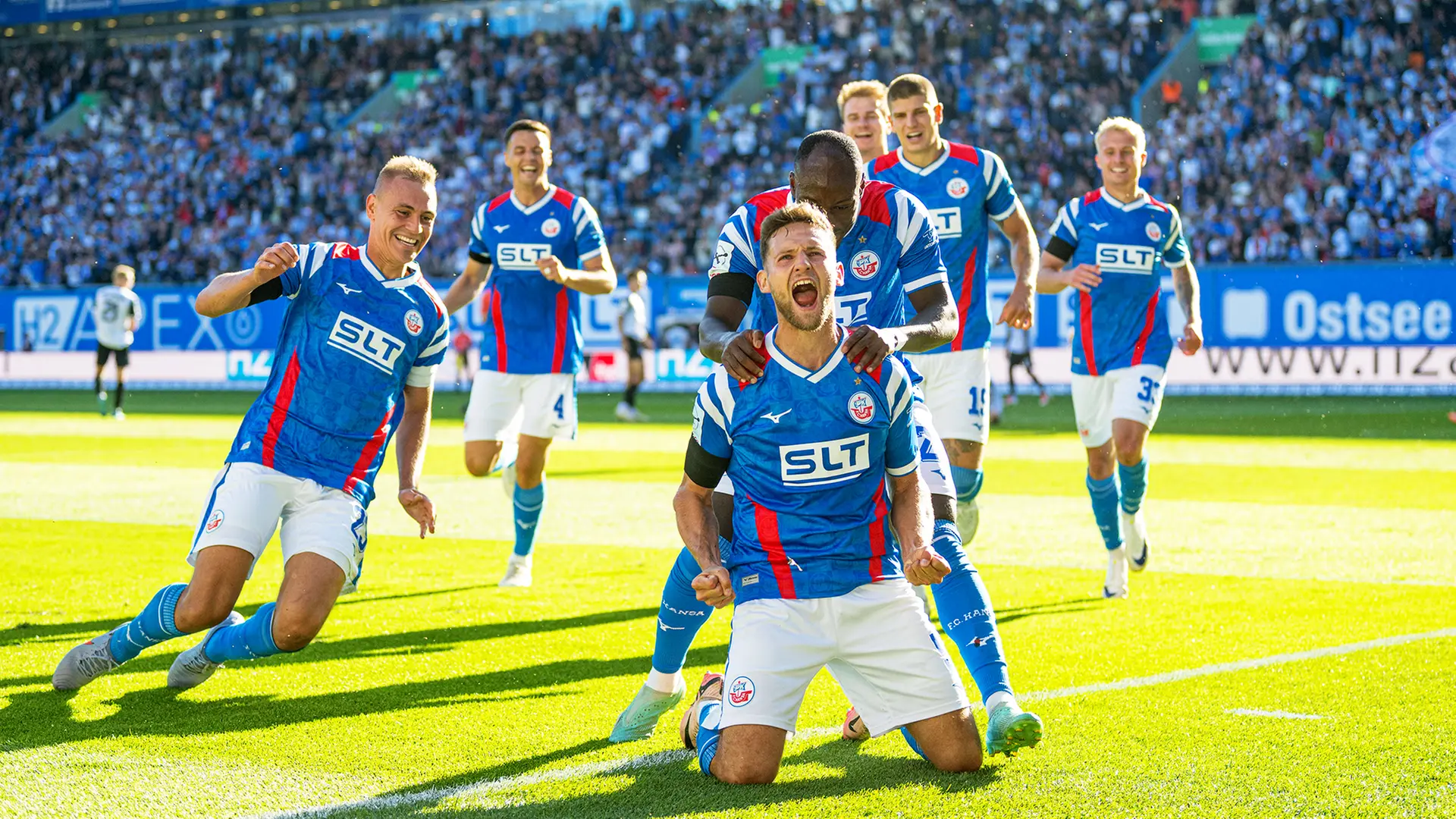 Sieg gegen Mannheim: Schuster lässt Hansa Rostock jubeln | ndr.de