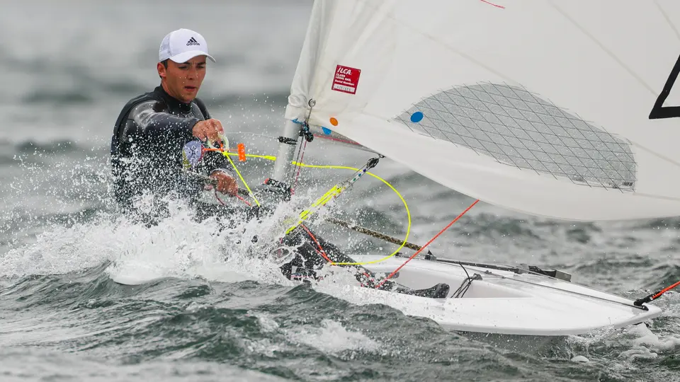 Segler bei der Kieler Woche 2026 auf dem Wasser
