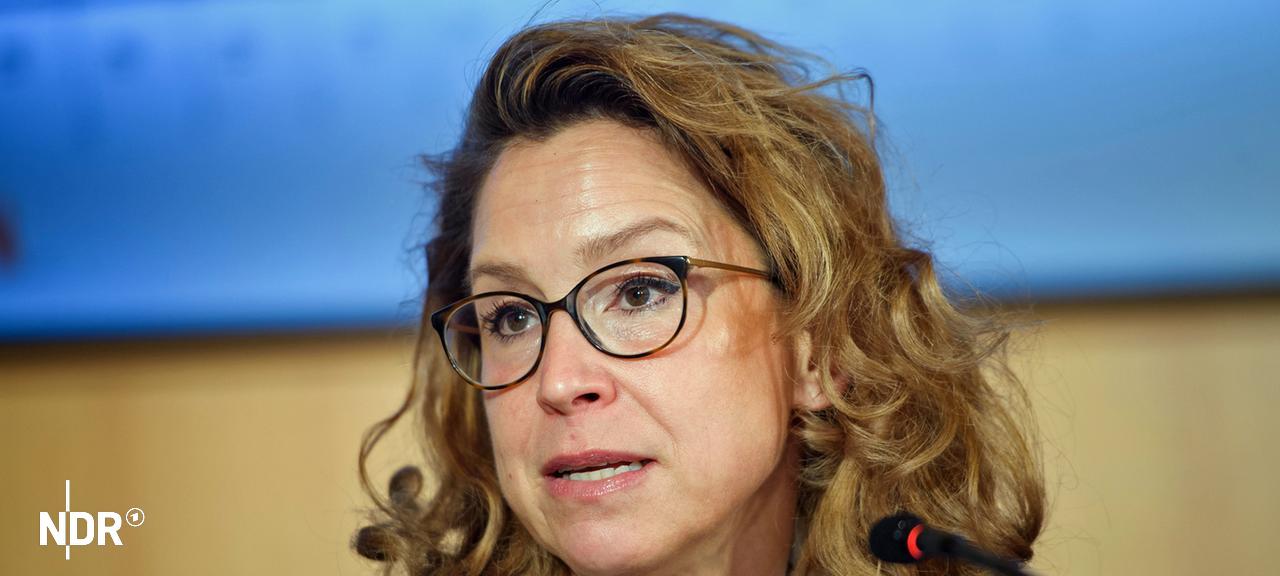 Carola Veit (SPD), Präsidentin der Hamburgischen Bürgerschaft. | picture alliance/dpa, Gregor Fischer Carola Veit (SPD), Präsidentin der Hamburgischen Bürgerschaft.