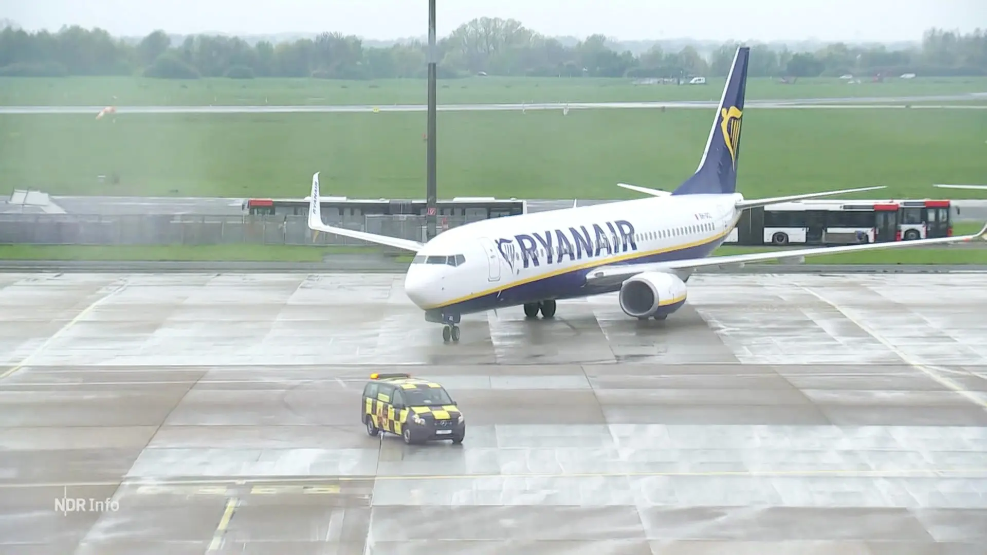 Luftverband warnt: Kerosin könnte knapp werden