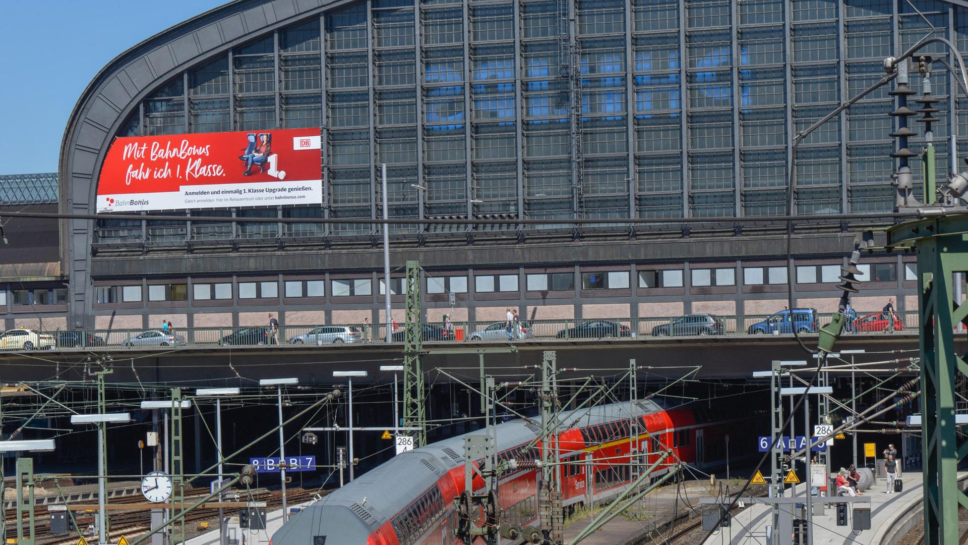 Erneut Oberleitung am Hamburger Hauptbahnhof gerissen