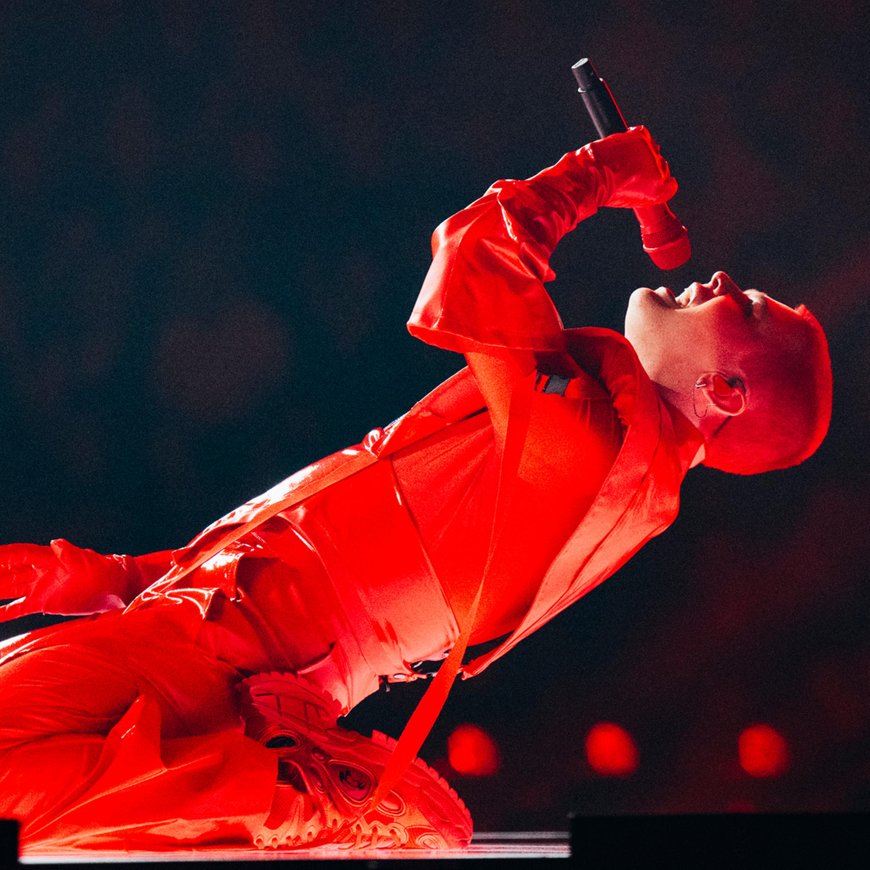 ESC Update täglich: Er sieht rot - Mitfavorit Belgien scheitert im Semi