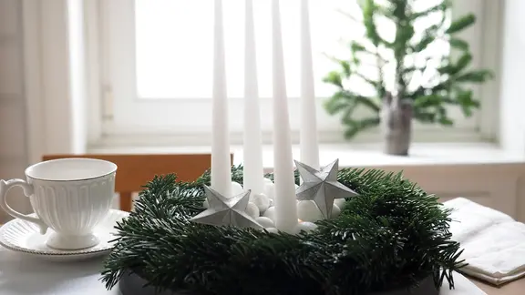 Adventskränze selber machen: Ideen für kreative Weihnachtsdeko