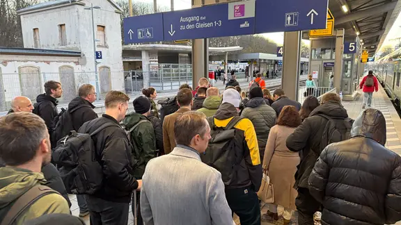 Pendlerchaos am Bahnhof Pinneberg.